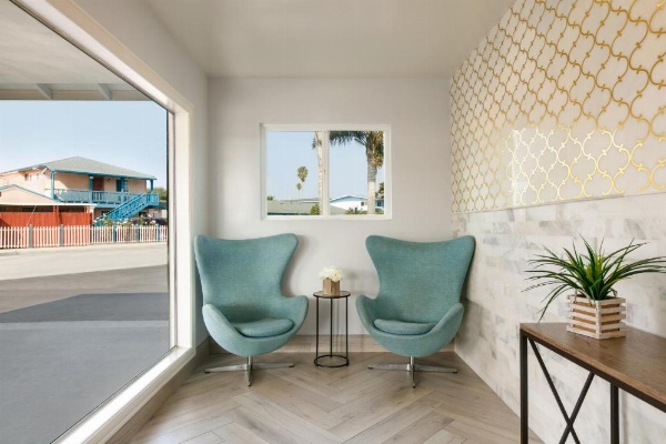 Torch Lite Inn at the Beach Boardwalk image 16