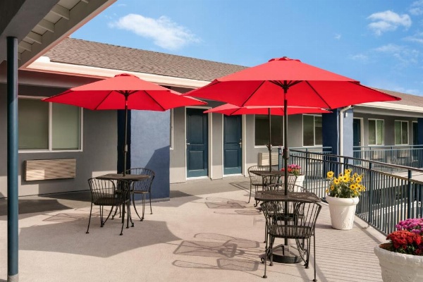 Torch Lite Inn at the Beach Boardwalk image 24
